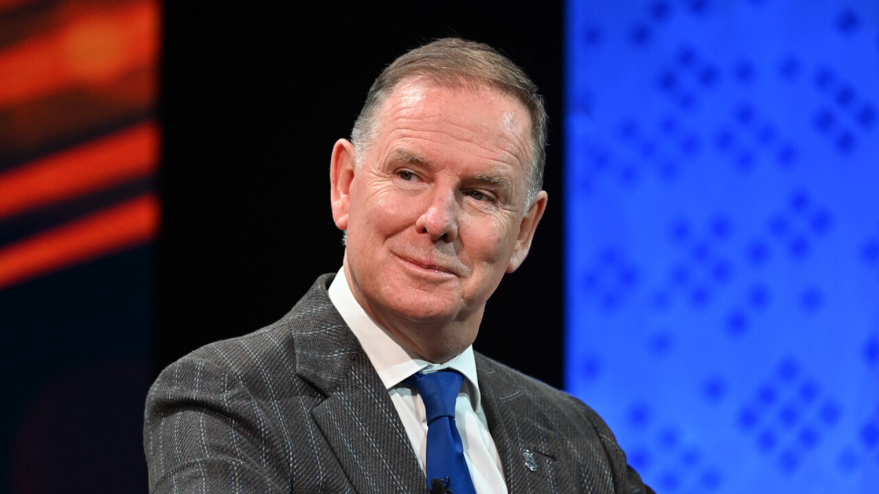What time do top execs stop working?