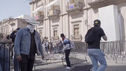 카르텔 폭력 심화에 성난 멕시코 주민들...연일 거센 시위 / YTN