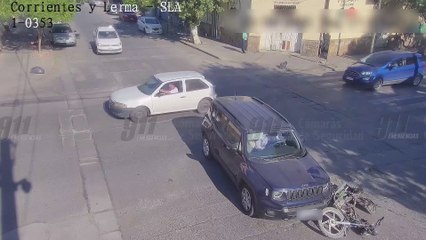 siniestro vial con lesionada en capital.mp4