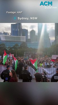 Hundreds protest against Israel’s involvement in Sydney defence expo
