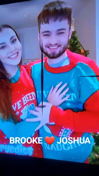 Real Phoebe and Josh are Hugging on Christmas Day/Phoeberry and Wonuf/Boyfriend and Girlfriend/Husband and Wife