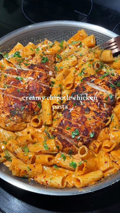 Creamy chipotle chicken pasta