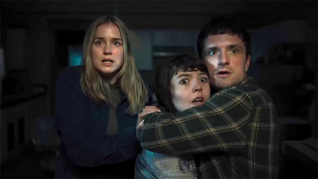 Five Nights At Freddy’s 2 Trailer (2) DF