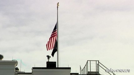 La Casa Bianca dice addio a Dick Cheney, bandiere a mezz'asta