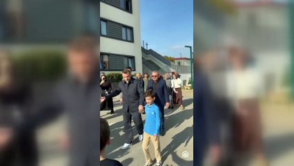 Kerem Aktürkoğlu, okul başkanı seçilen Aras'ın seçim vaadini yerine getirdi.