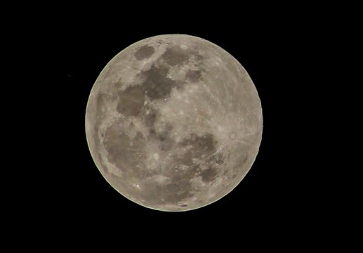 6 Hal yang Perlu Diketahui Soal Supermoon Malam Ini