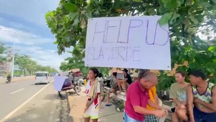 Destruição generalizada nas Filipinas após passagem do tufão Kalmaegi