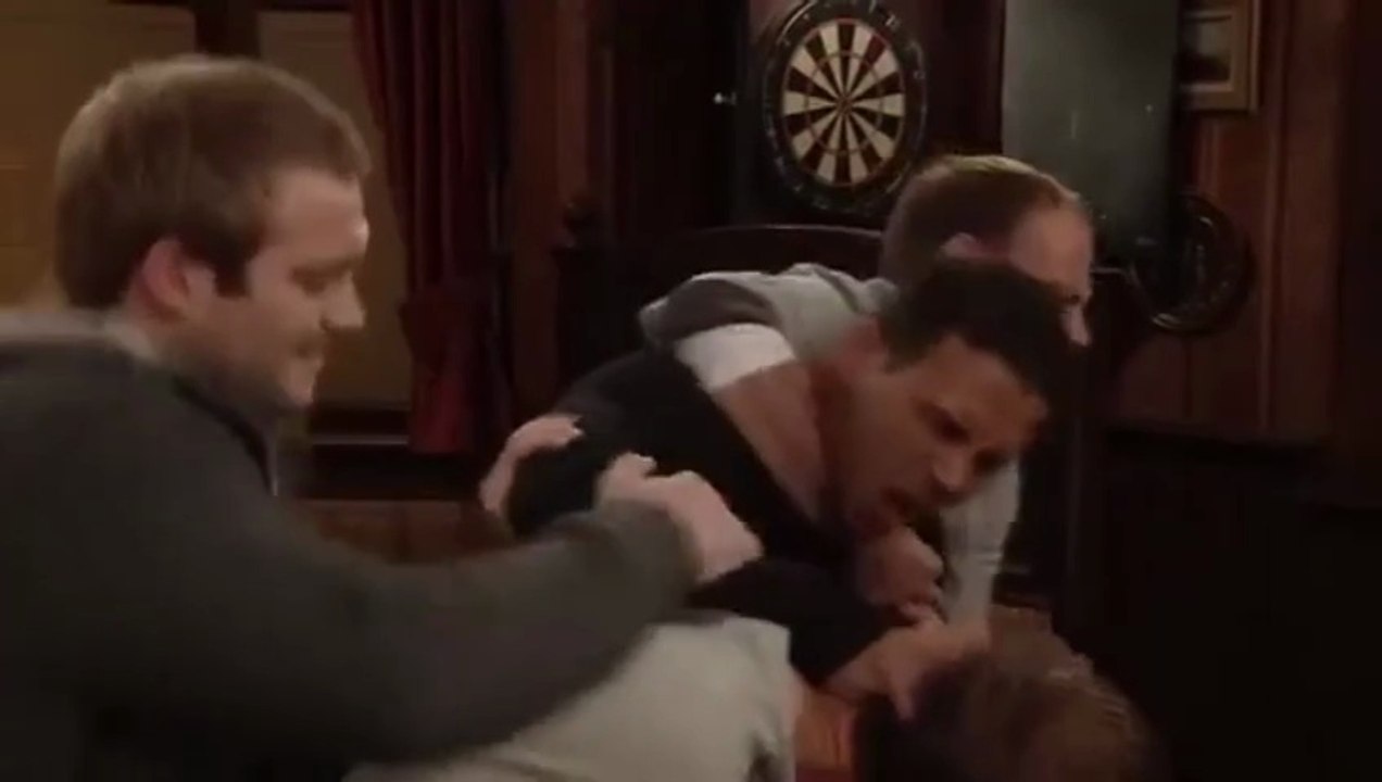 Corrie Sean Tully vs Marcus Dent/Jason Grimshaw Punches Marcus 12th November 2012 Ep 1 & 2