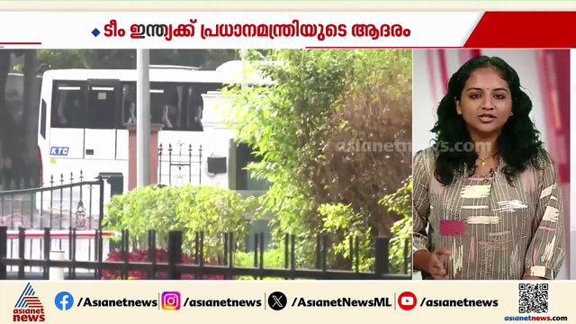 ലോകകപ്പ് ജേതാക്കളായ ഇന്ത്യൻ വനിതാ ക്രിക്കറ്റ് ടീം പ്രധാനമന്ത്രിയുടെ വസതിയിൽ എത്തി