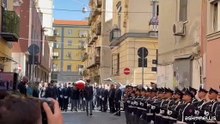 Napoli, chiesa gremita per funerali del poliziotto morto in incidente