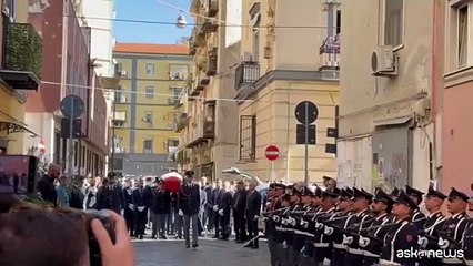 Napoli, chiesa gremita per funerali del poliziotto morto in incidente