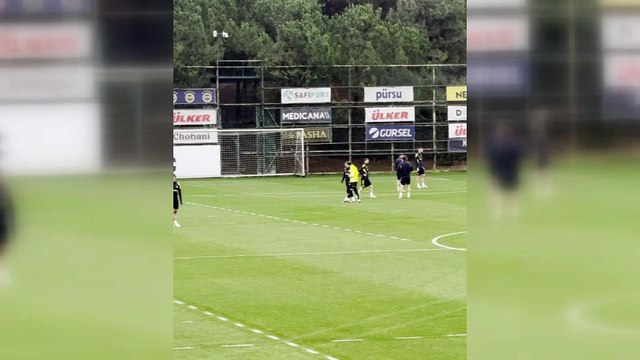 Fenerbahçe'de kritik görüşme! Plzen maçı öncesi Tedesco ve Kerem Aktürkoğlu…