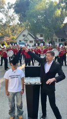 Don’t Turn Around, Win $10k