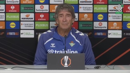 La broma de Pellegrini a Abde en rueda de prensa previa al Betis  - Olympique de Lyon