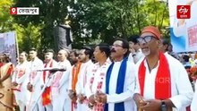 পাঁচ সহস্ৰাধিক লোকে সমস্বৰে গালে "মানুহে মানুহৰ বাবে..."