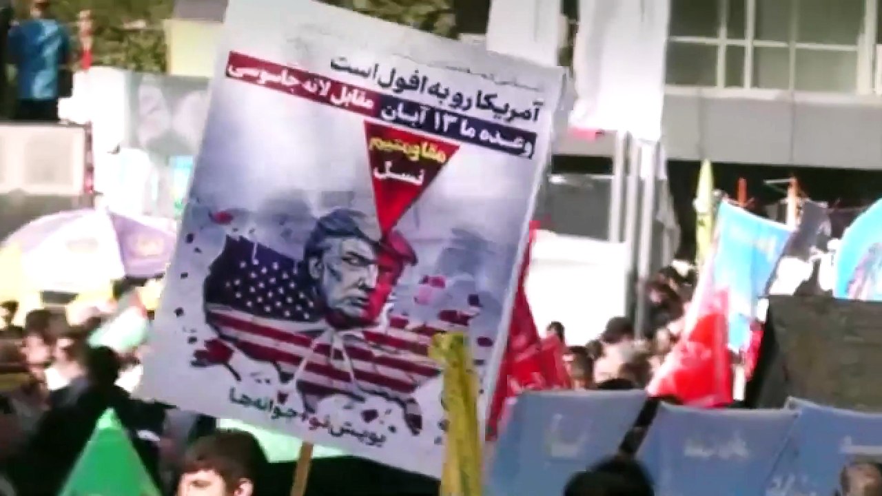 Massenproteste gegen die USA in Teheran zum 46. Jahrestag der Besetzung der US-Botschaft