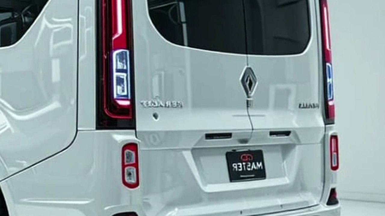2026 Renault Master E-Tech Motorhome – Power & Comfort Combined.