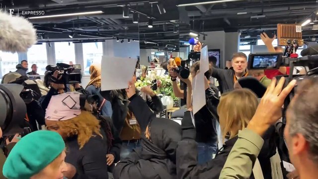 Shein abre loja em Paris com longas filas e protestos