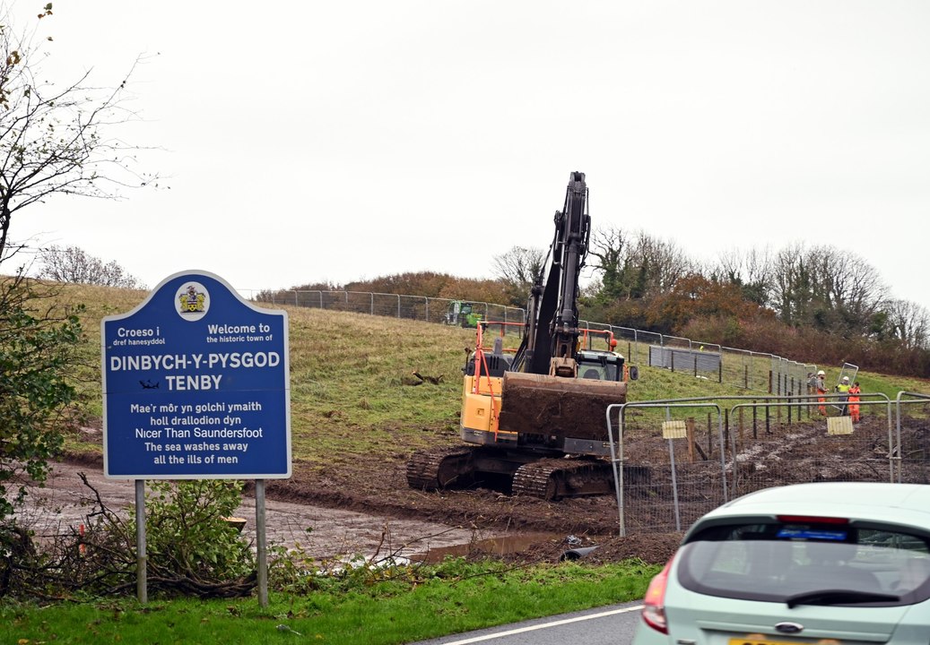 Initial work starts at Tenby's Brynhir housing...