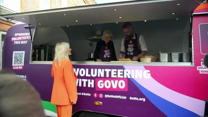 Spudmaam: Queen serves baked potatoes with Spudman