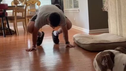 Gentleman undertakes a calisthenics challenge and ends up falling halfway