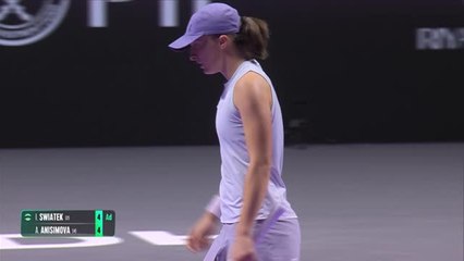 Finales WTA - Anisimova élimine Swiatek et file en demi-finale
