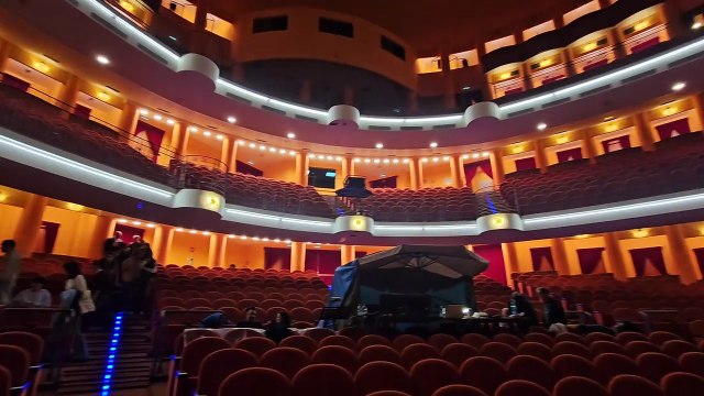 Dall'Azuni all'Ente Concerti De Carolis: gli studenti in viaggio nel cuore del teatro