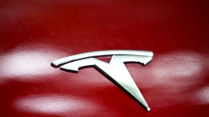 Tesla Shareholders Close to Deciding on Musk's $1 Trillion Pay Package