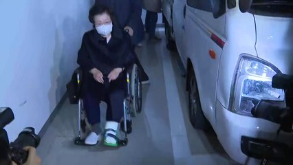 이배용 전 국교위원장 특검 출석…'매관매직' 의혹 / YTN