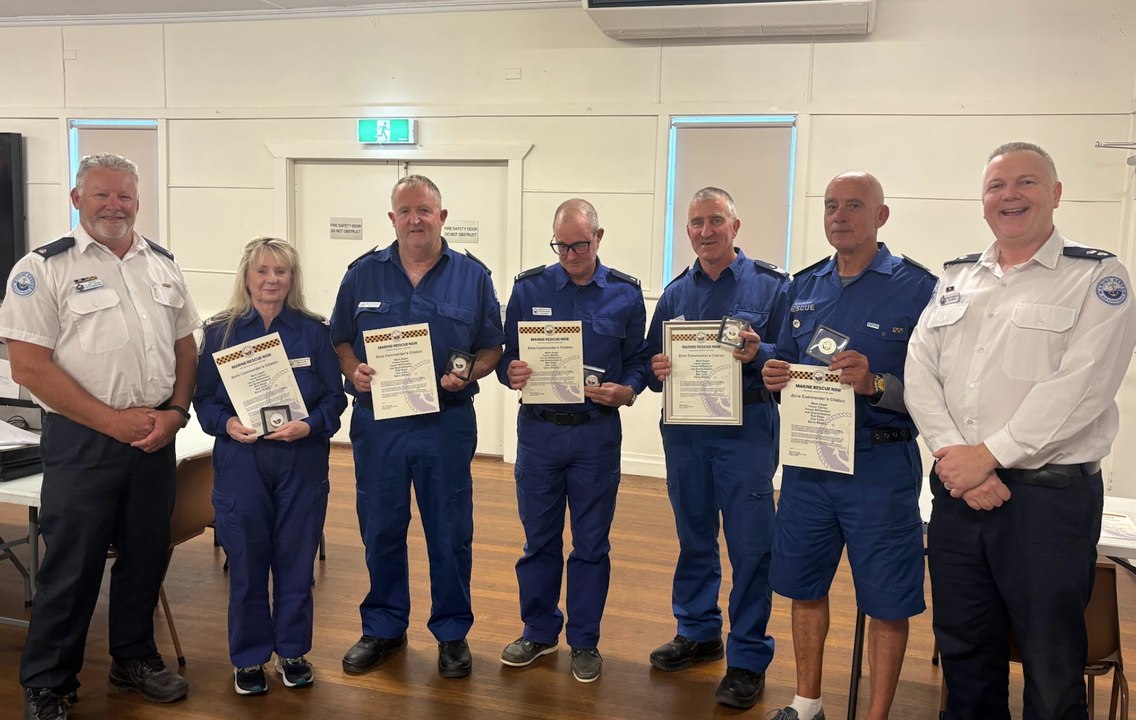 marine_rescue_shoalhaven_zone_commander_citations_mike_hammond_grabs_and_unit_vision_nov_25_v1 (720p)