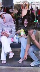 take_a_snack,_pretty_lady!_#prank_#comedy_#funny_#shortvideo(360p)