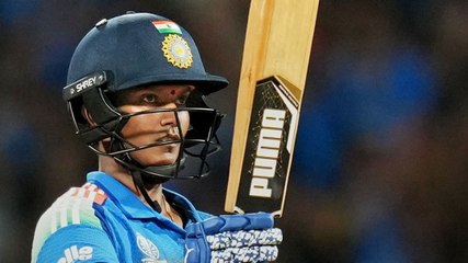 PM Modi ने Dipti Sharma से पूछा उनके टैटू के राज!