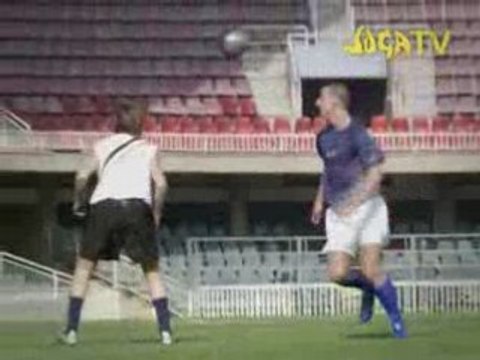 4 Nike Football - Joga Bonito - Ibrahimovic vs C. Ronaldo
