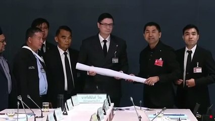 เปิดคลิป! "บิ๊กโจ๊ก" ยื่นหลักฐาน "แก๊งพนันออนไลน์-สแกมเมอร์" ให้ "โรม" ตรวจสอบ-02