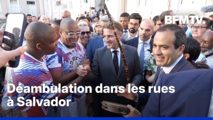 Emmanuel Macron s'offre un bain de foule au Brésil avant la COP30