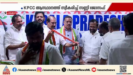 വി ഫോര്‍ പട്ടാമ്പി നേതാവ് ടി.പി.ഷാജിയും സംഘവും തിരികെ കോണ്‍ഗ്രസില്‍