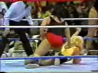 Jumping Bomb Angels vs The Glamour Girls