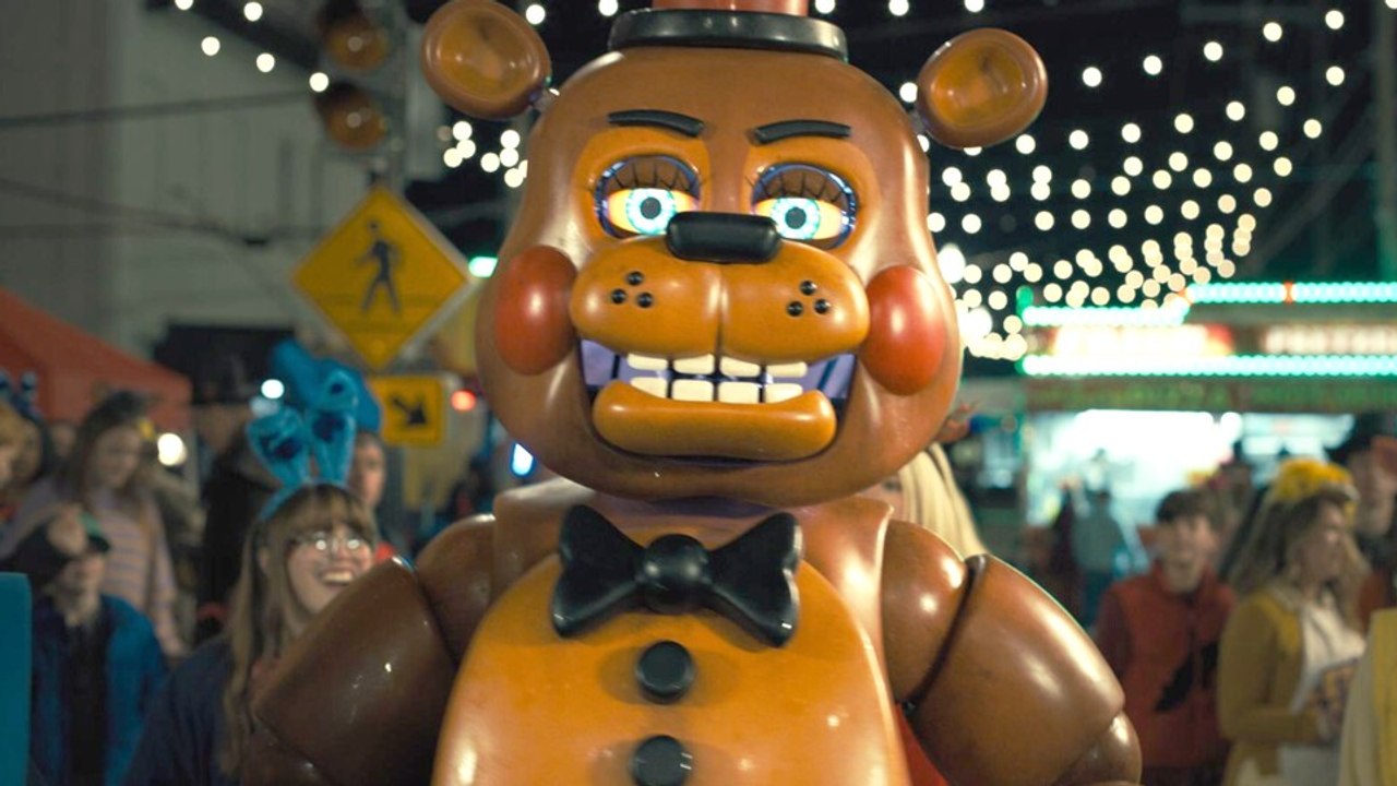 Five Nights at Freddy's 2: Im neuen Trailer verlassen die mörderischen Animatronics erstmals die Pizzeria des Grauens
