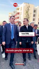 Asrın inşasında geleceğin umudu! Bakan Kurum Hatay sokaklarında gençlerle yürüdü: Eserlerin hikayesini anlattı