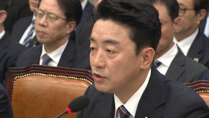 강훈식, '인사 실세' 있나 질문에 "제가 인사위원장" / YTN