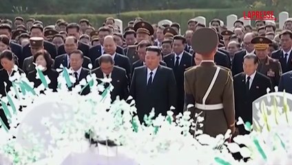 Corea del Nord, a Pyongyang funerali di Stato per Kim Yong-nam