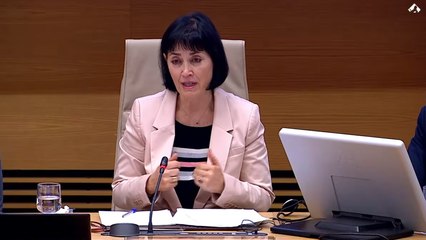 Una víctima de la DANA consigue que PP y Vox la aplaudan tras negarse a hacerlo durante tres días