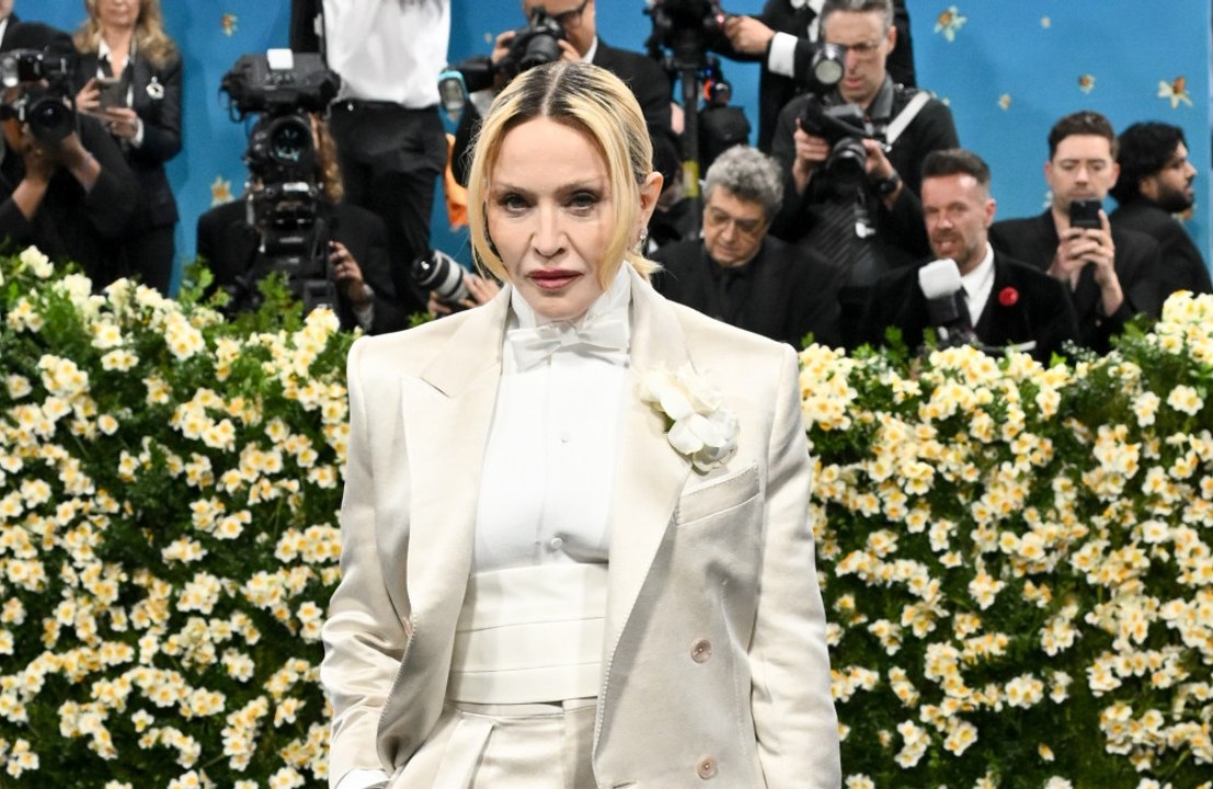 Madonna 'kann nicht aufhören', Rosalías Album 'LUX' zu hören