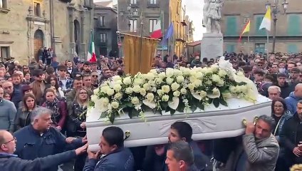 Funerale Di Dio Capizzi, uscita della bara dalla chiesa