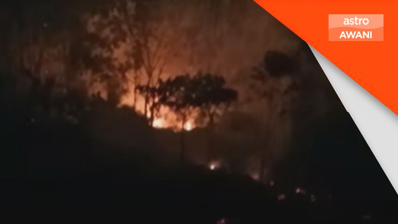 Bomba kawal kebakaran seluas tiga ekar