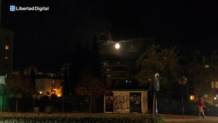 La "luna de castor" ilumina el cielo con su máximo esplendor