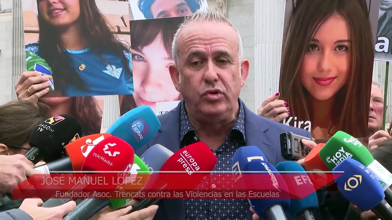 Familias víctimas de bullying critican el "abandono" de la Administración
