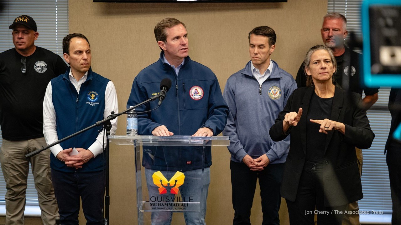 UPS plane crash investigation: Black boxes recovered, 12 dead including child