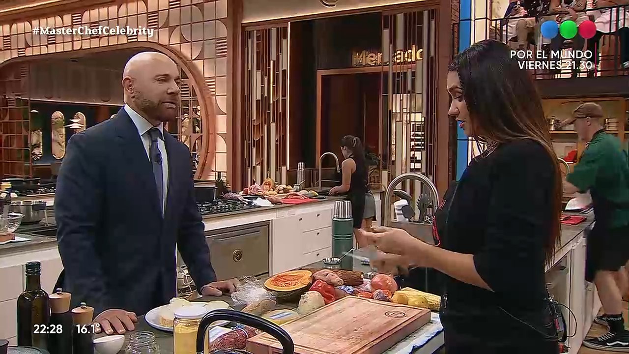 el picante ida y vuelta entre german martitegui y momi giardina en masterchef celebrity