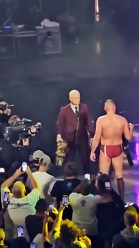 Cody Rhodes Confronts Gunther Off Air After WWE Raw #shorts #wwe #codyrhodes #gunther